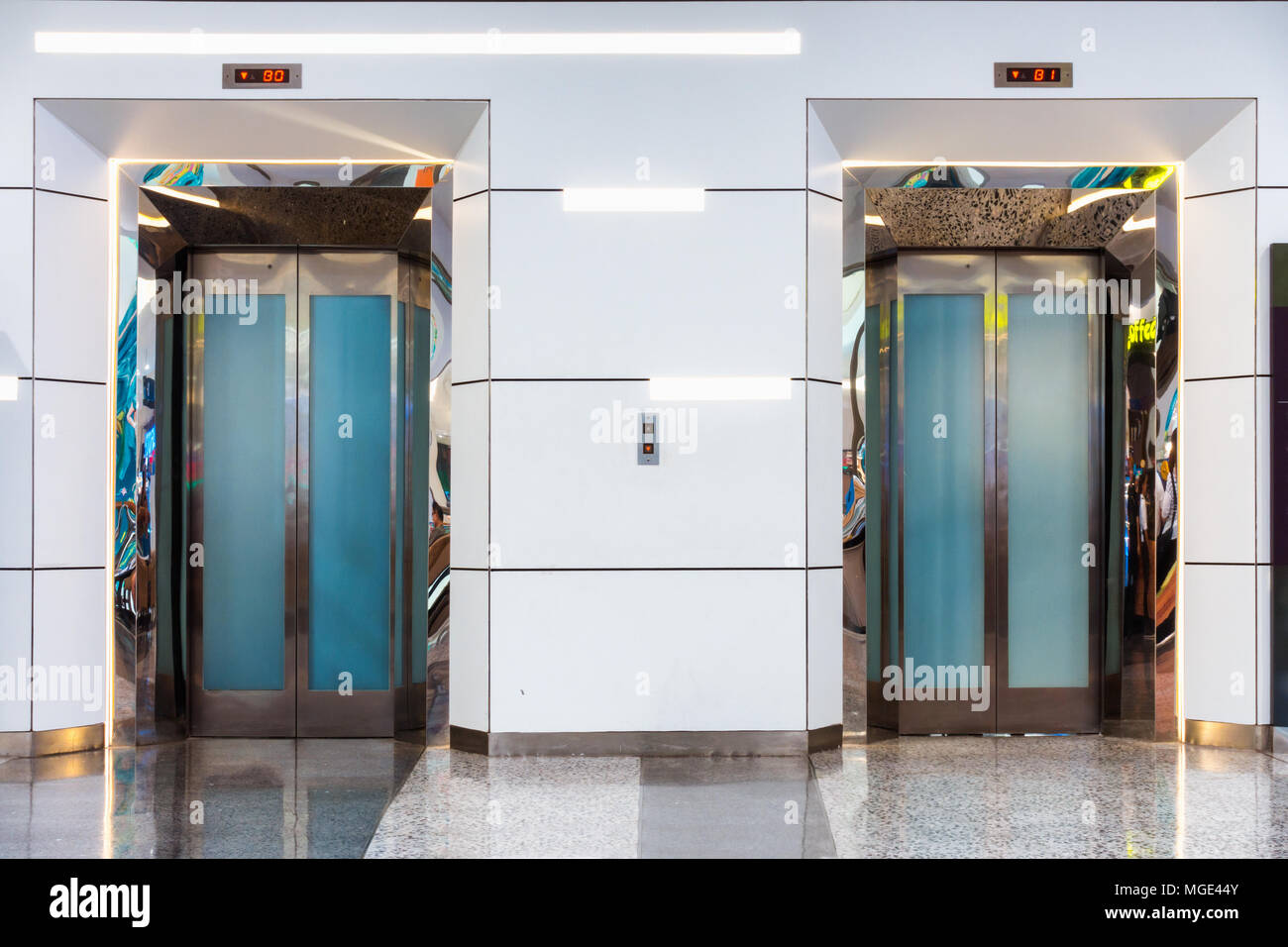Download Page 3 Lift Door High Resolution Stock Photography And Images Alamy