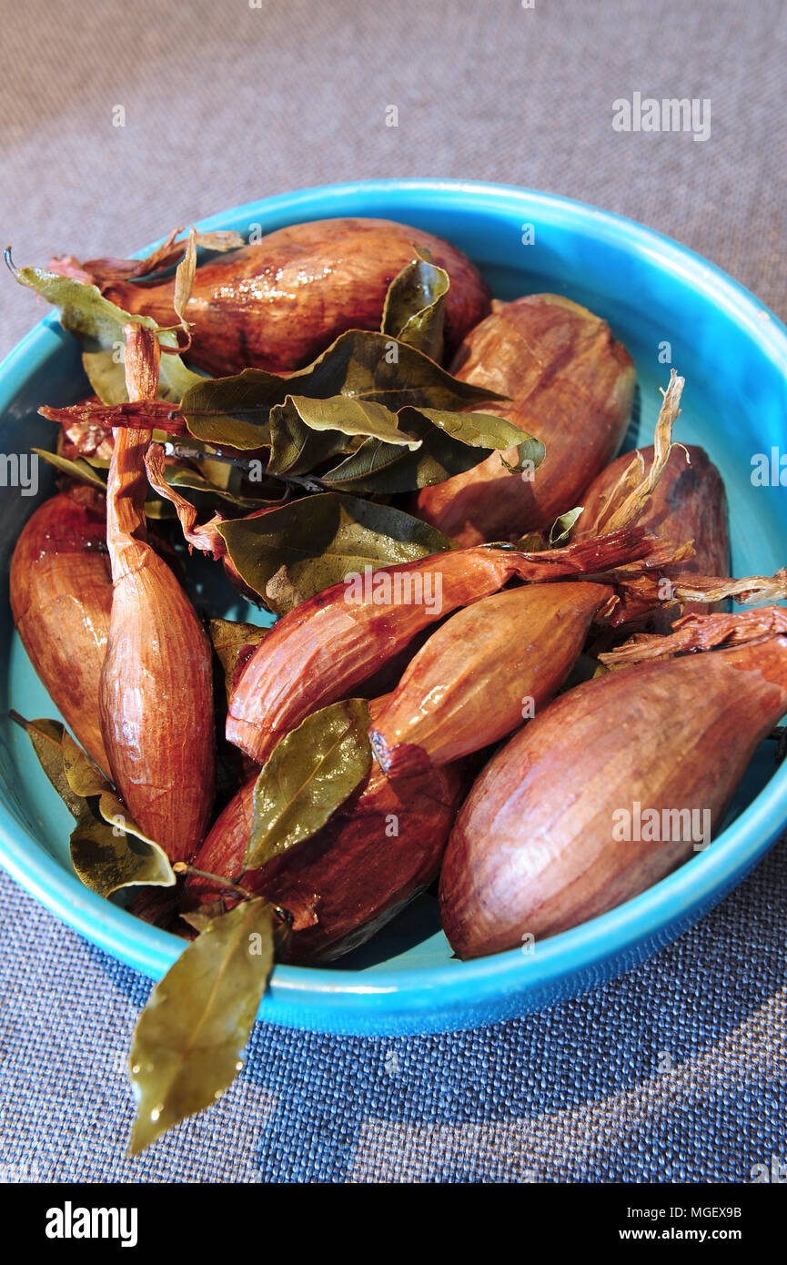 Echalotes confites (candied shallots), La Table du Marais restaurant, La Fresnais, Brittany, France Stock Photo