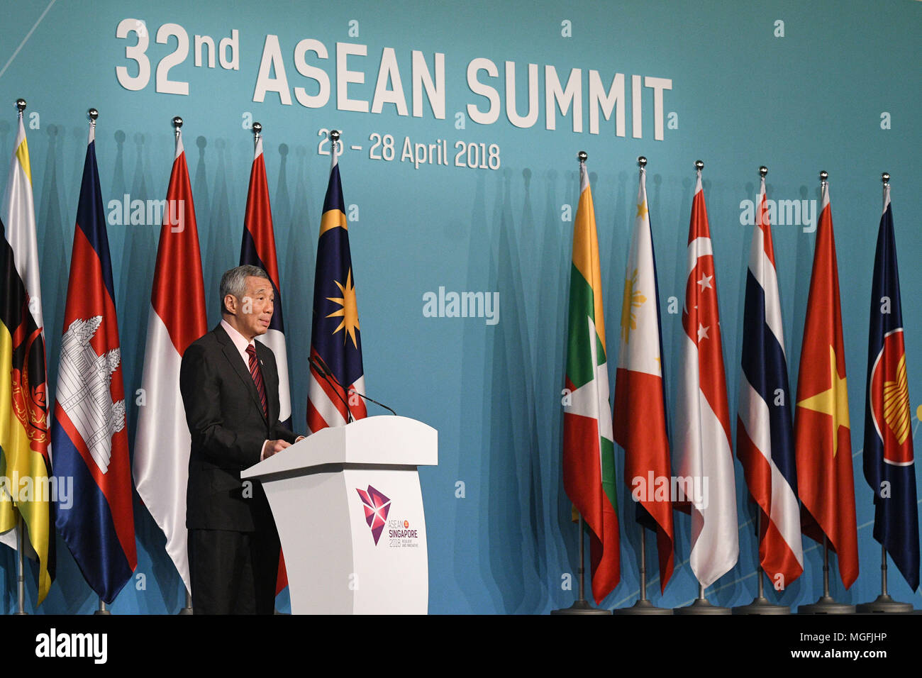 Singapore. 28th Apr, 2018. Singapore's Prime Minister Lee Hsien Loong speaks during a press conference of the 32nd ASEAN Summit held in Singapore on April 28, 2018. The 32nd summit of the Association of Southeast Asian Nations (ASEAN) concluded here Saturday, reaffirming the bloc's cooperation and common vision. Credit: Then Chih Wey/Xinhua/Alamy Live News Stock Photo