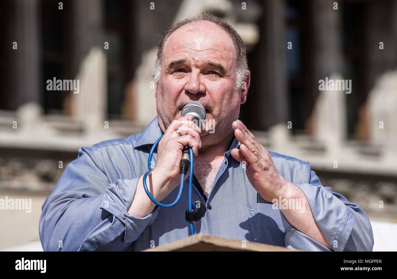 Munich, Bavaria, Germany. 28th Apr, 2018. Gernot Tegetmeyer. Inviting Pegida founder Lutz Bachmann Pegida Dresden returned to Munich for a repeat of last month's march through one of the most-traveled portions of the city. Last month, just a few hours after Bachmann's appearance in Munich, he was arrested at London-Stansted airport and subsequently deported back to Germany due to attempting to make an appearance at a right-extremist event at Hyde Park. Credit: ZUMA Press, Inc./Alamy Live News Stock Photo
