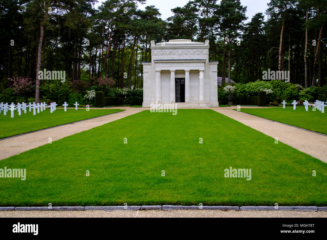 Brookwood Military Cemetery covers about 37 acres (15 ha) and is the largest Commonwealth war cemetery in the United Kingdom. Stock Photo