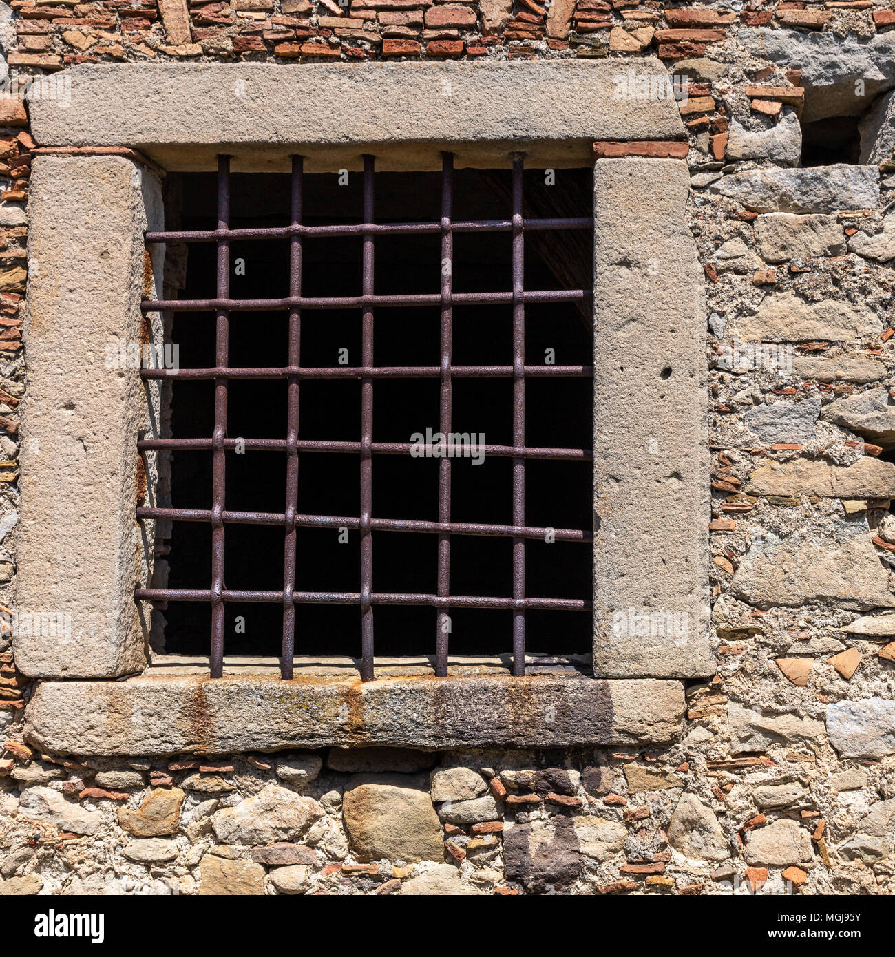 Broken brick wall isolated on hi-res stock photography and images - Alamy