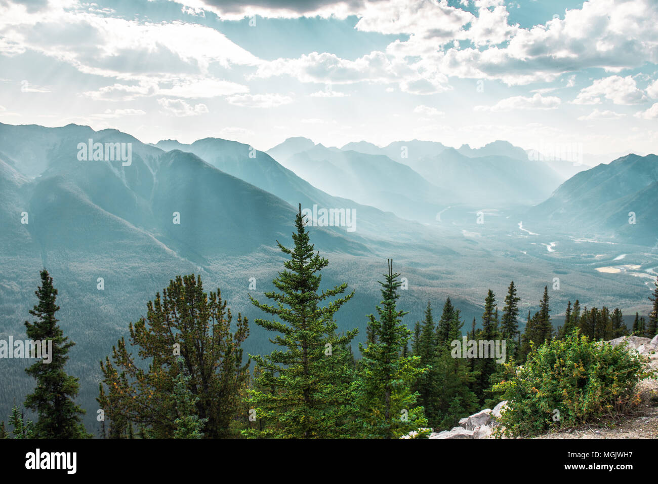 Stunning peak view of the Banff Canadian Rockies Stock Photo