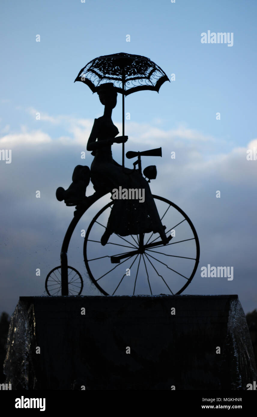 woman sculpture silhouette Stock Photo