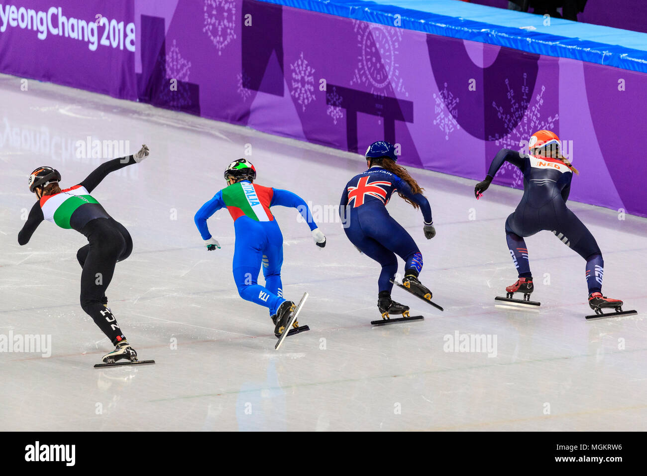 Andrea Keszler (HUN), Arianna Fontana (ITA) , and Suzanne Schulting