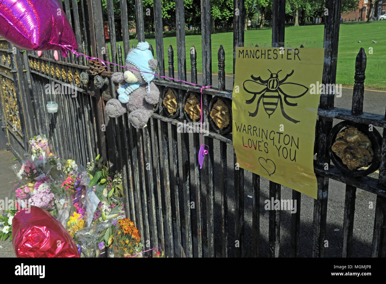 Golden Gates Sankey St Warrington after Manchester Bombing 2017 Stock Photo