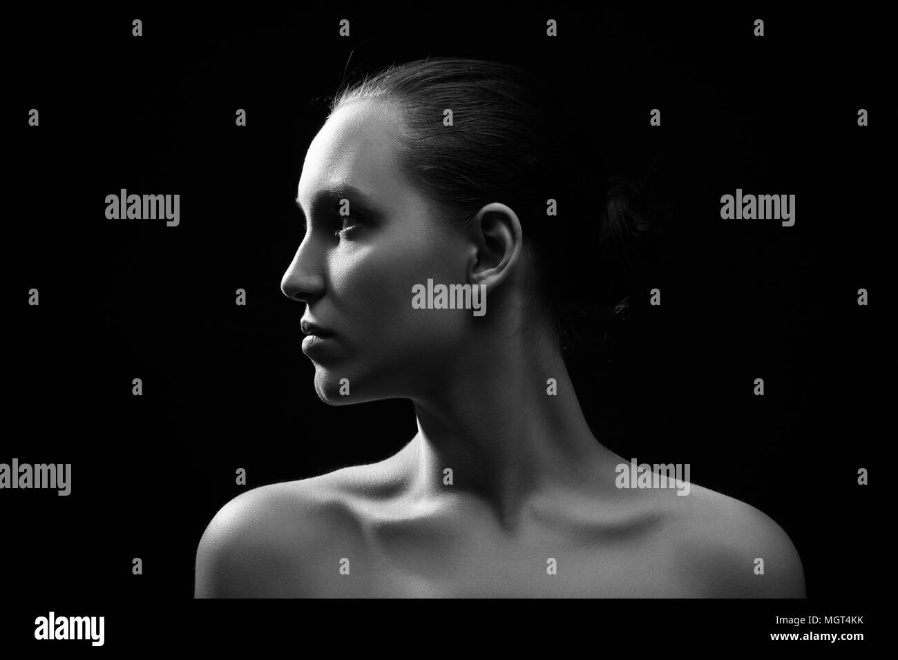 Side profile female fashion model hi-res stock photography and images ...