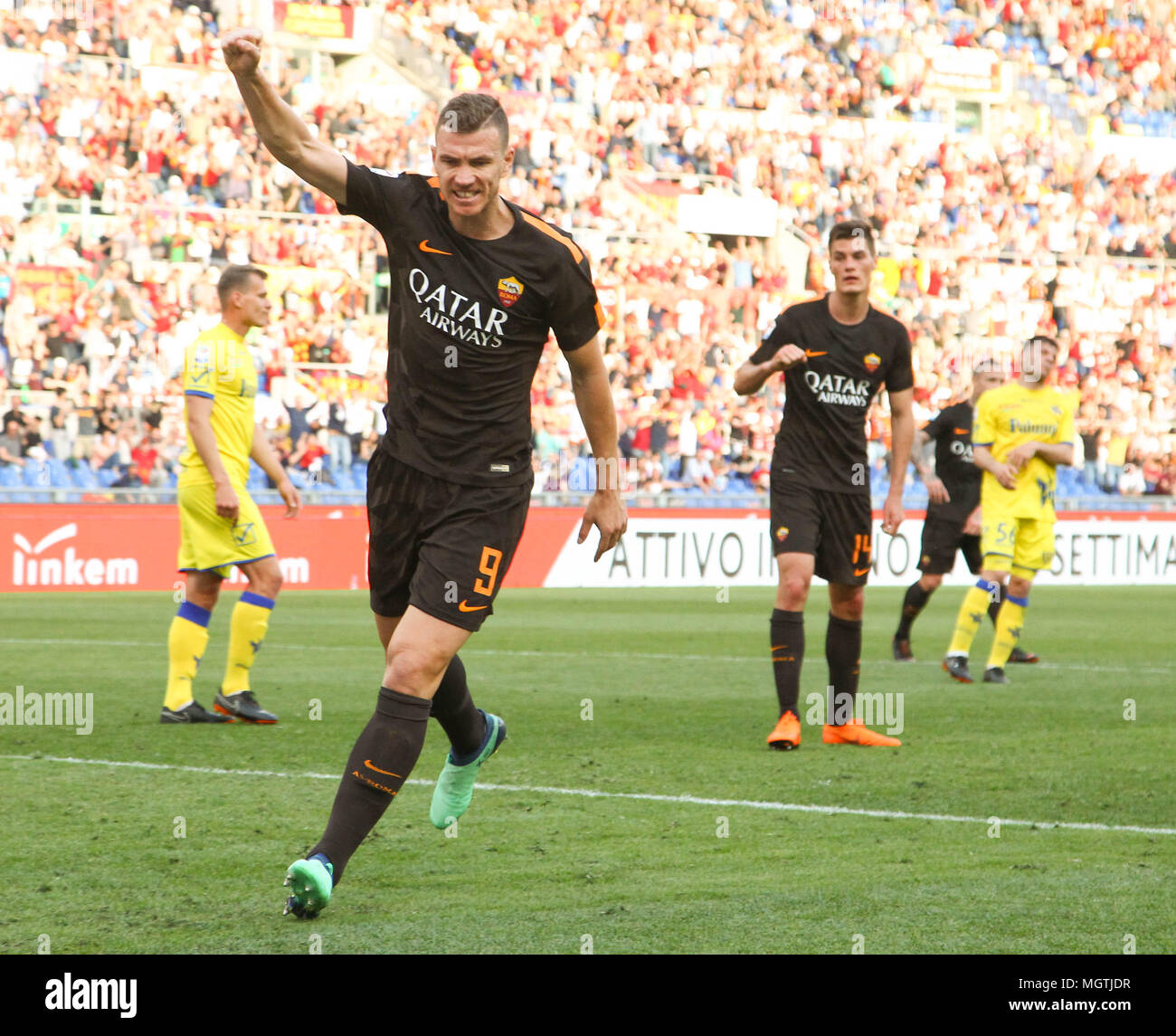 Edin dzeko celebration hi-res stock photography and images - Alamy