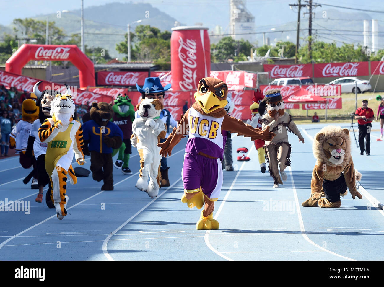 San Juan, Puerto Rico. 28 April 2018. Justas de Atletismo de la LAI en el  Estadio Paquito Montaner (Foto Andre Kang/andre.kang@gfrmedia.com) Photo  via Credit: Newscom/Alamy Live News Stock Photo - Alamy, image size:1300x972