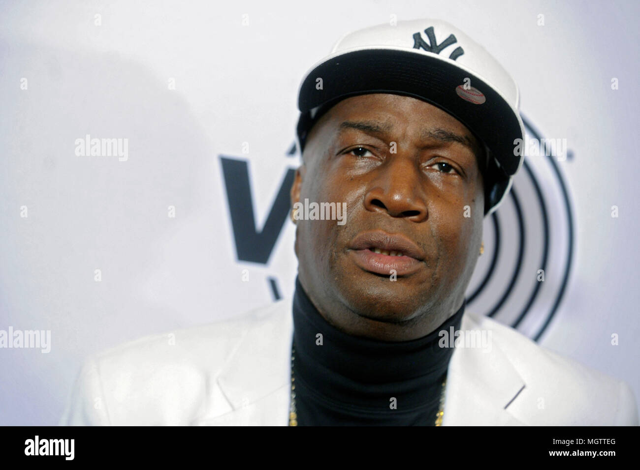 Grandmaster flash furious five hi-res stock photography and images - Alamy