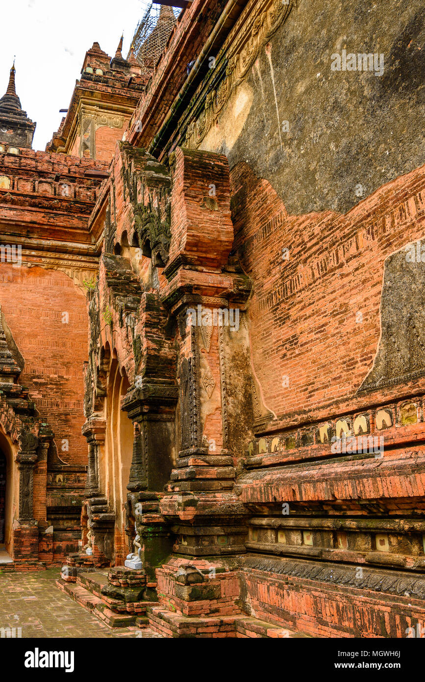 Htilominlo Temple, Bagan Archaeological Zone, Burma. It was built during the reign of King Htilominlo Stock Photo