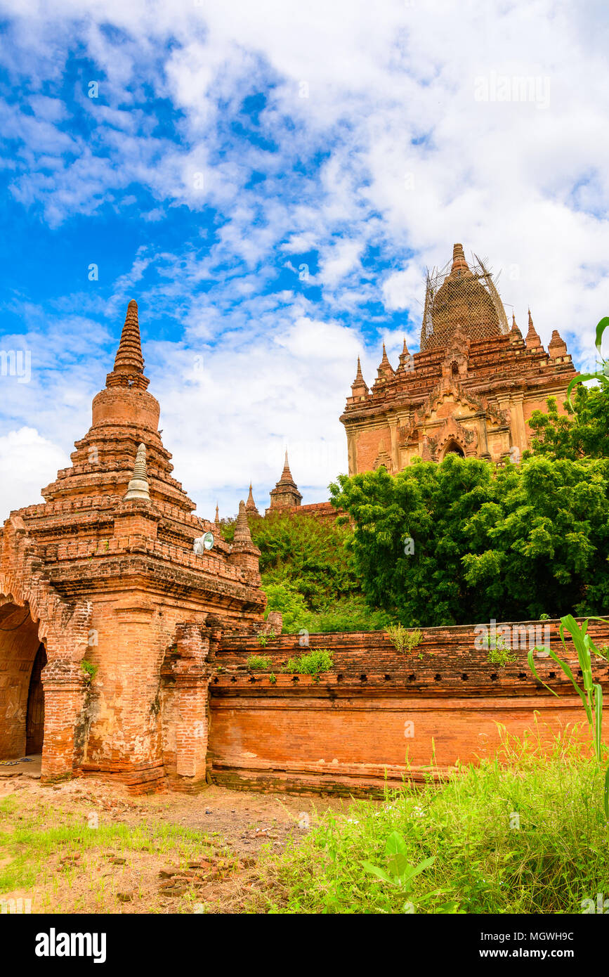 Htilominlo Temple, Bagan Archaeological Zone, Burma. It was built during the reign of King Htilominlo Stock Photo