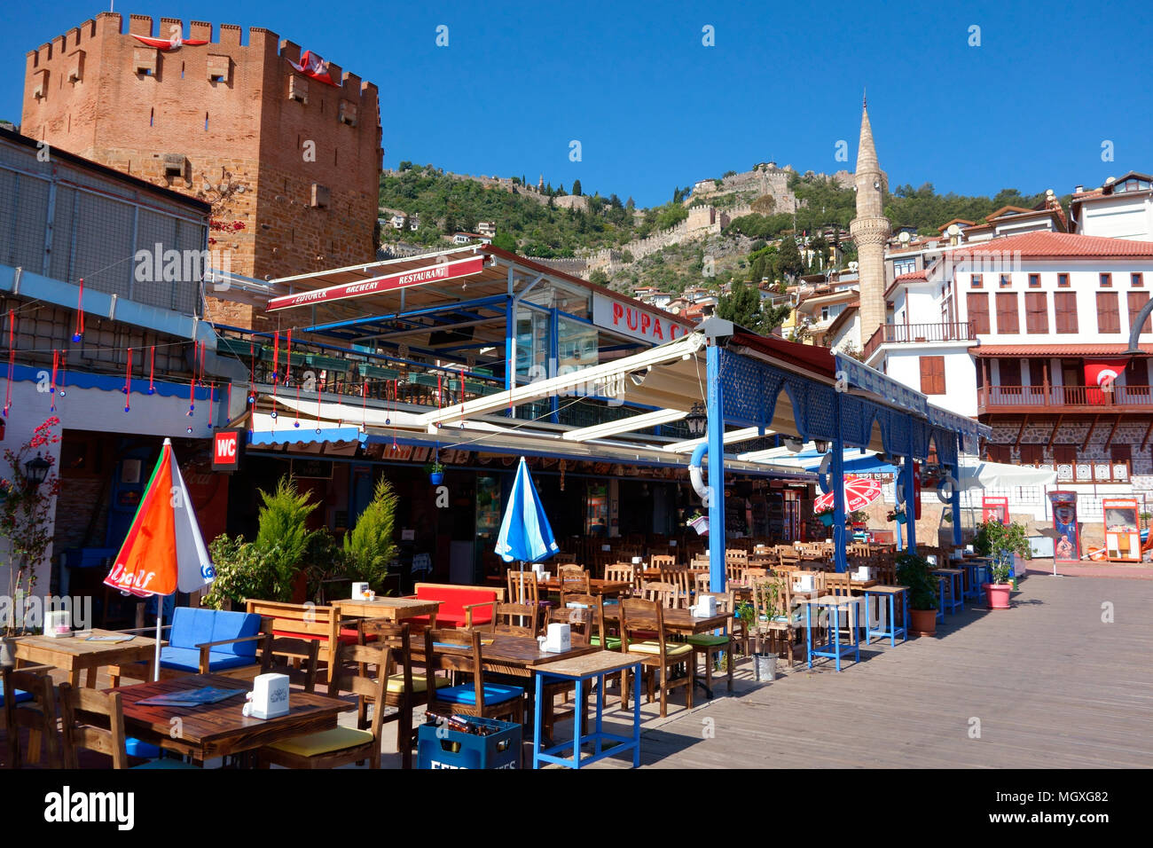 elskerinde Håbefuld Menda City Seafront cafe near Red Tower (Kızıl Kule), Alanya, Mediterranean sea coast,  Turkey Stock Photo - Alamy