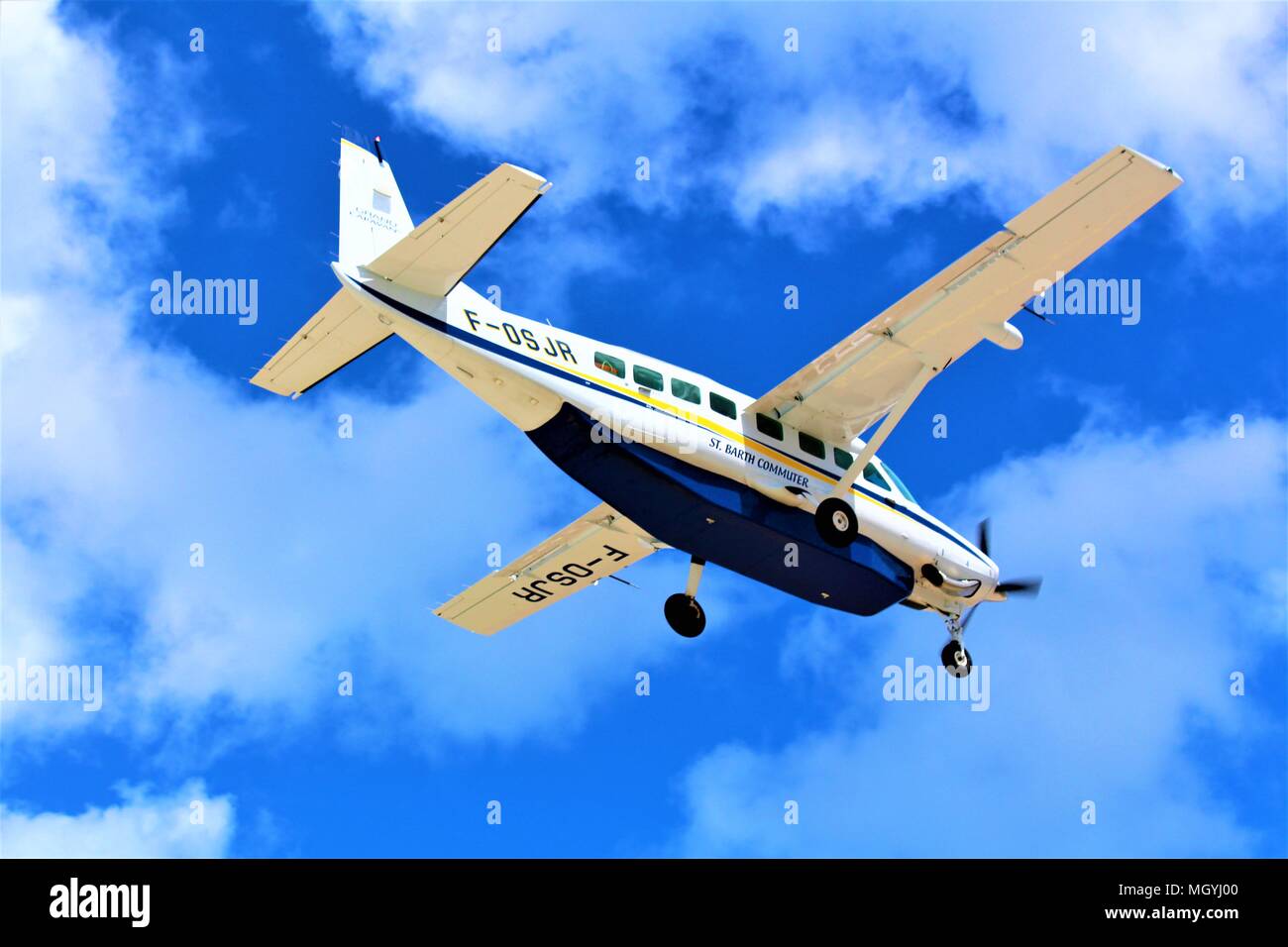 St. barth airport hi-res stock photography and images - Alamy