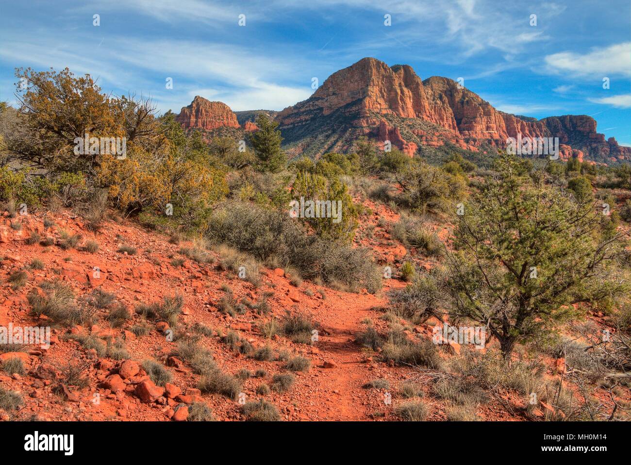 Sedona, Arizona has beautiful orange rocks and pillars in the desert ...