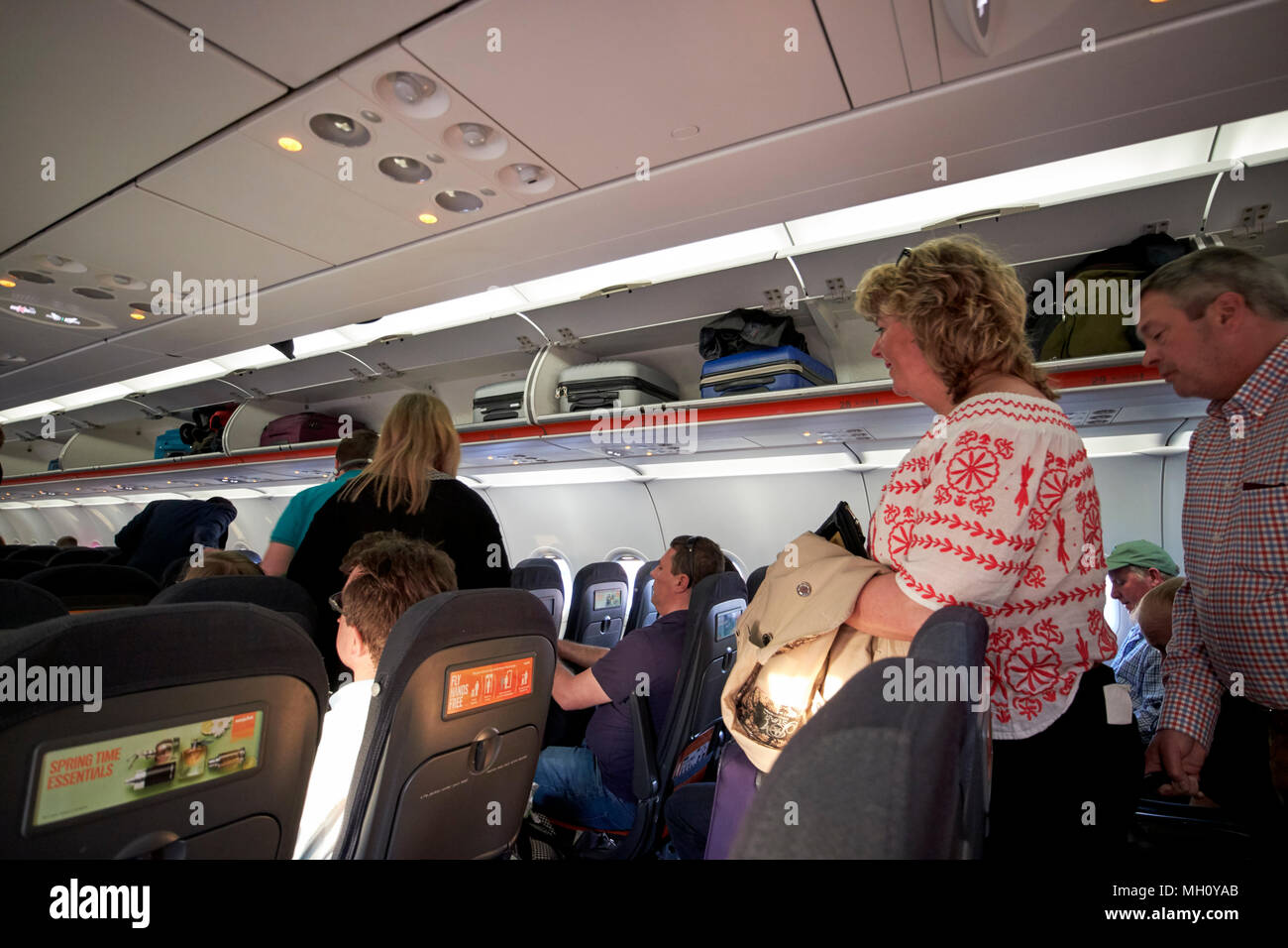 easyjet overhead luggage
