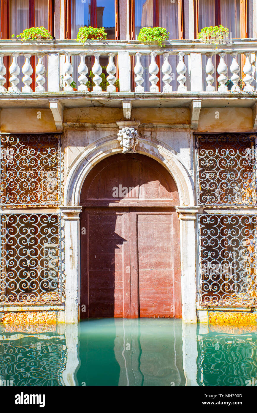 Venice flood gate hi-res stock photography and images - Alamy