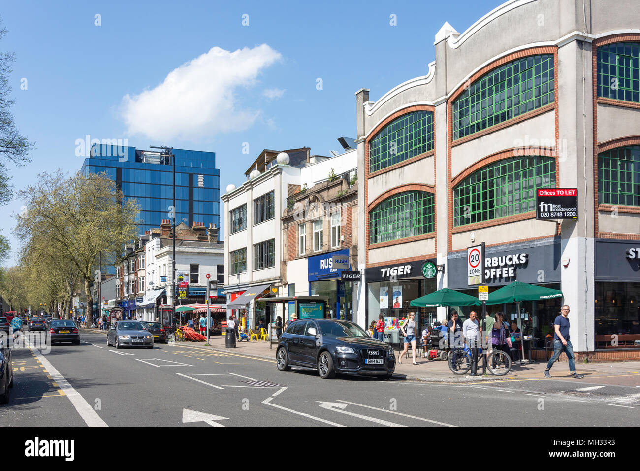 High Street Shops Historic Buildings Stock Photos & High Street Shops