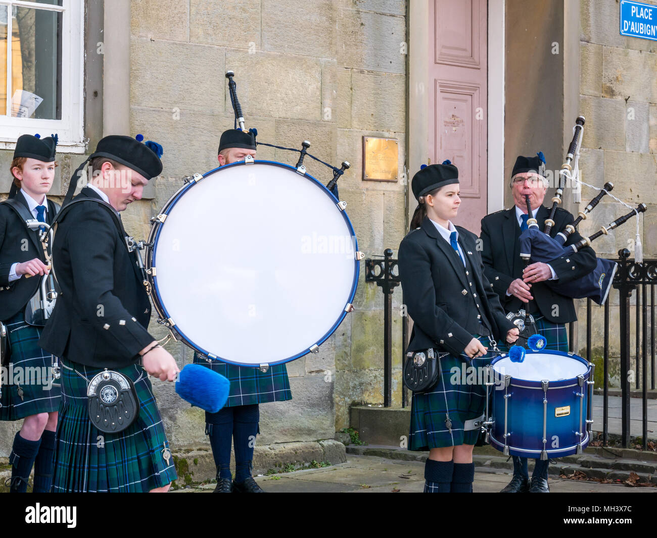 Female drummer hires stock photography and images Alamy