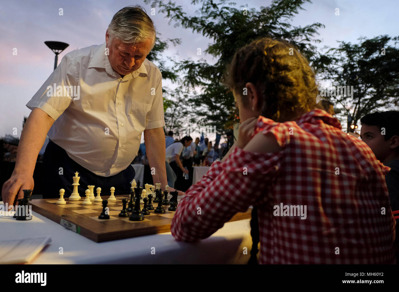 Jerusalem, Israel 30th April 2018. Russian State Duma member, chess grandmaster and former World Champion Anatoly Yevgenyevich Karpov giving a simultaneous exhibition with young Israeli participants during a simul display marking Israel's 70th anniversary in Jerusalem Stock Photo