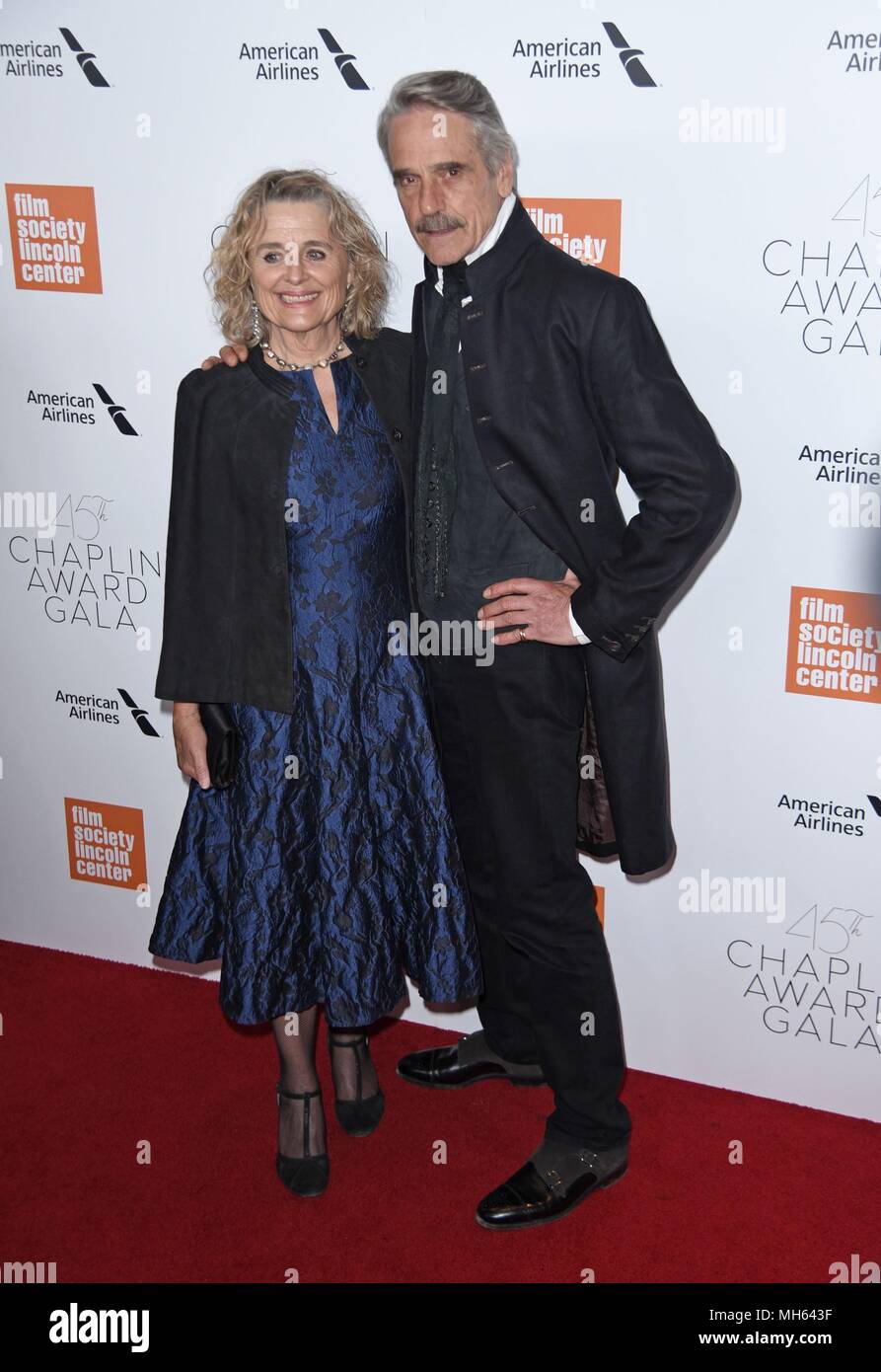 New York, NY, USA. 30th Apr, 2018. Sinead Cusack, Jeremy Irons at arrivals for Film Society of Lincoln Center's 45th Chaplin Award Gala, Alice Tully Hall at Linocln Center, New York, NY April 30, 2018. Credit: Derek Storm/Everett Collection/Alamy Live News Stock Photo