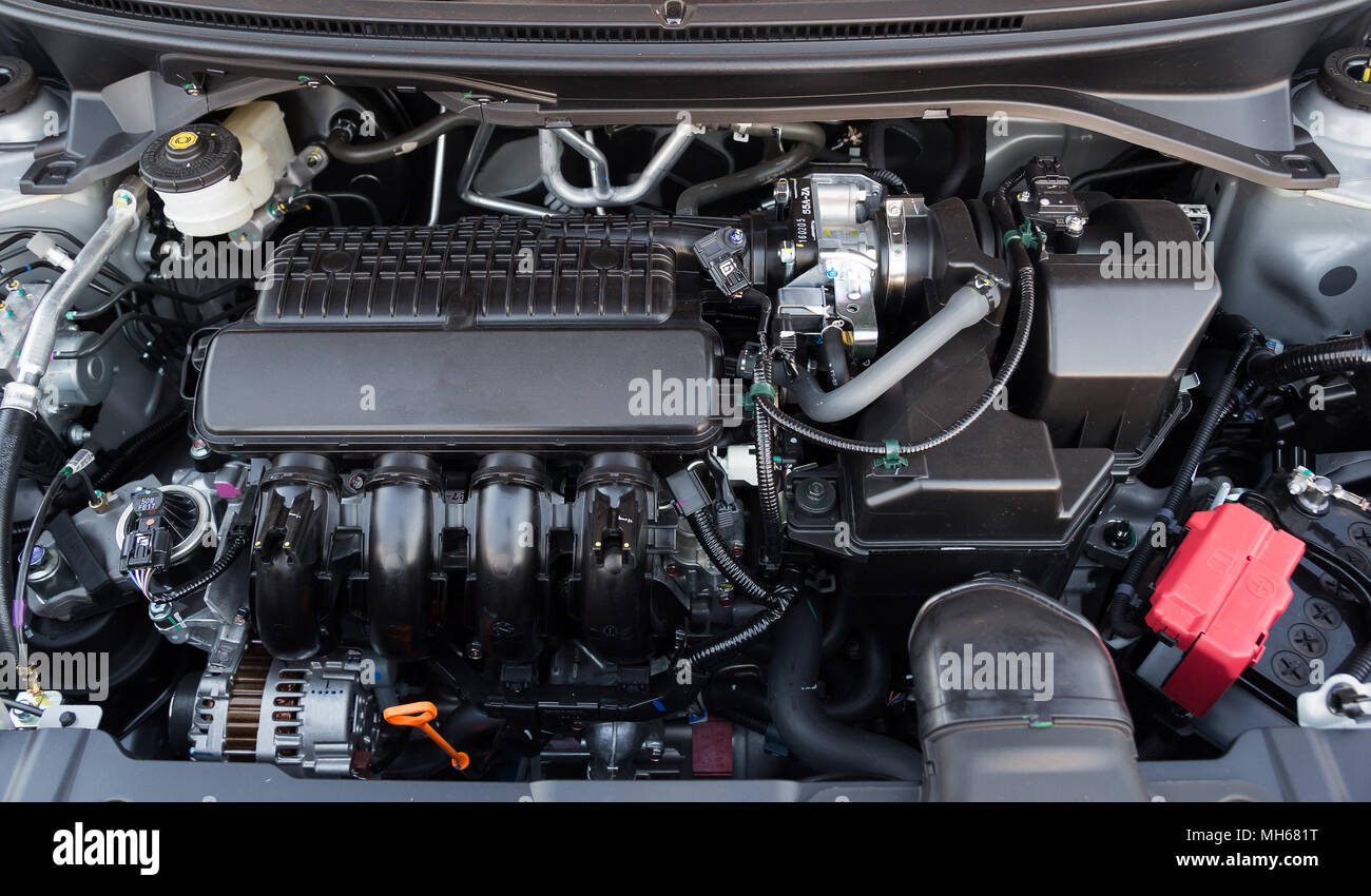 Page 3 - Mechanic Under Car Oil High Resolution Stock Photography 