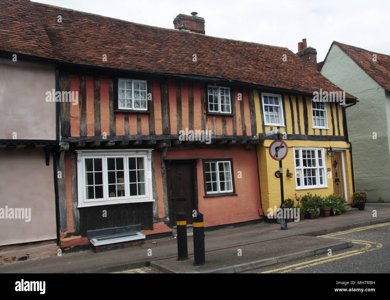 ESSEX; SAFFRON WALDEN; CASTLE STREET HOUSES Stock Photo Alamy