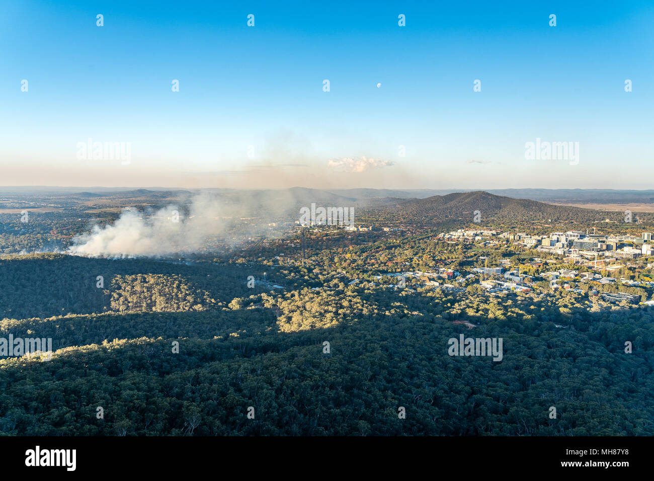Canberra australia skyline hi-res stock photography and images - Alamy