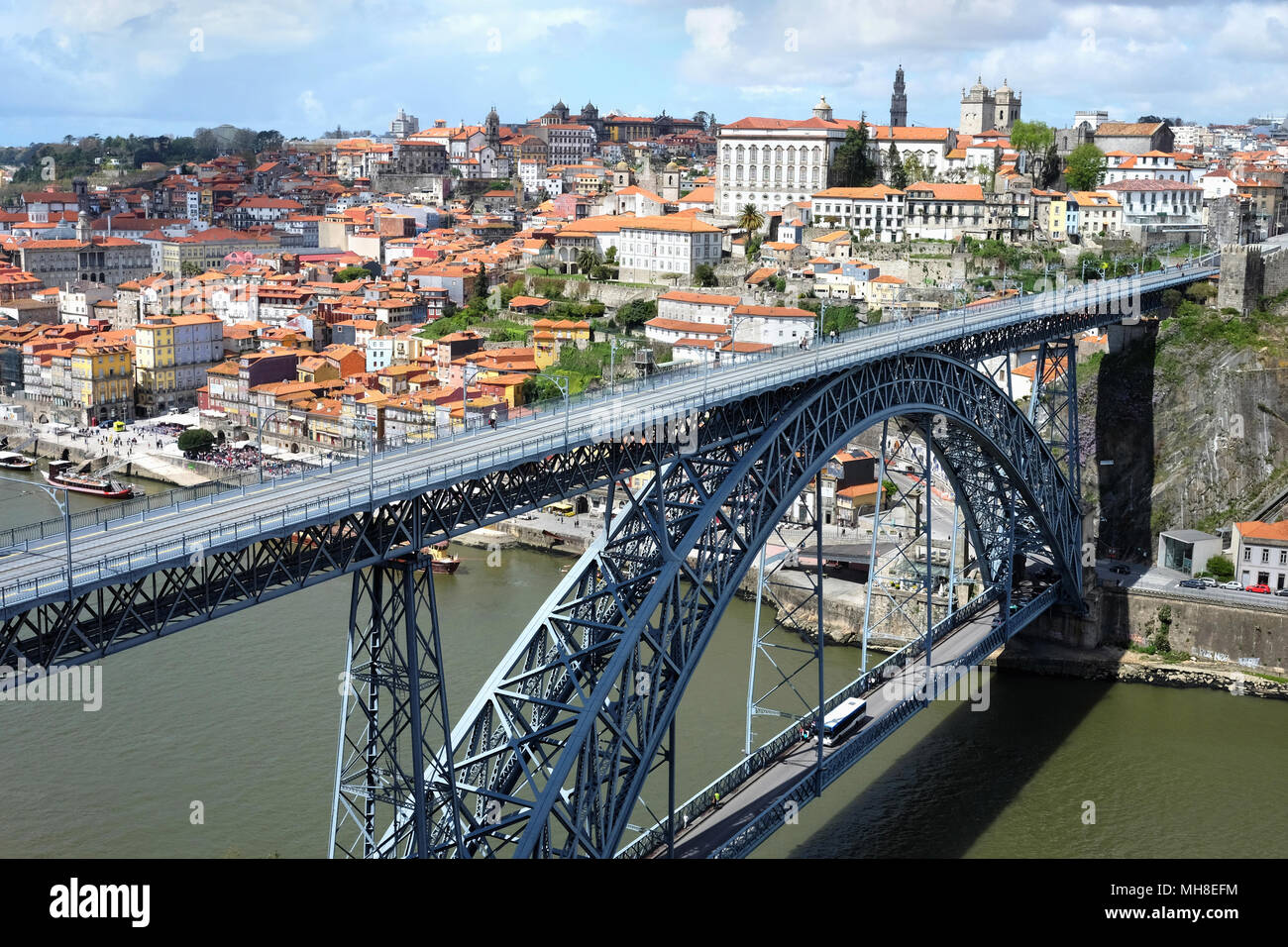 Ponte dom Luis bridge in Porto, Portugal, the top view Stock Photo - Alamy