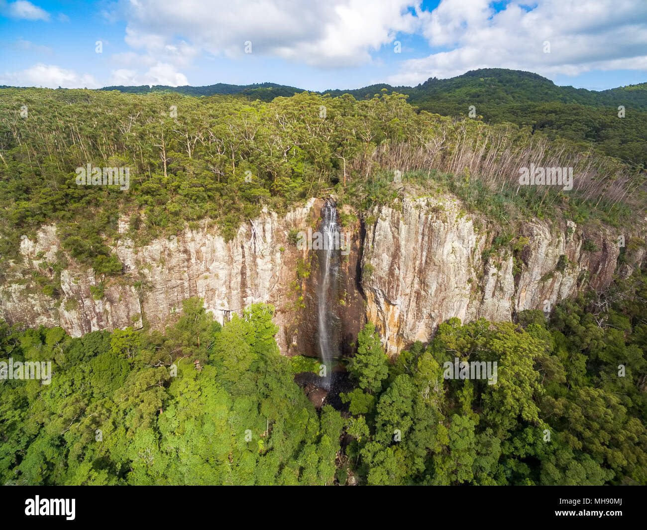 Rainbow falls queensland hires stock photography