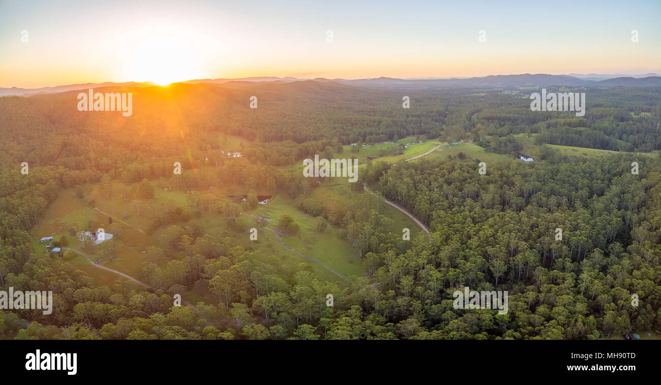 Green panorama sun flare hi-res stock photography and images - Alamy
