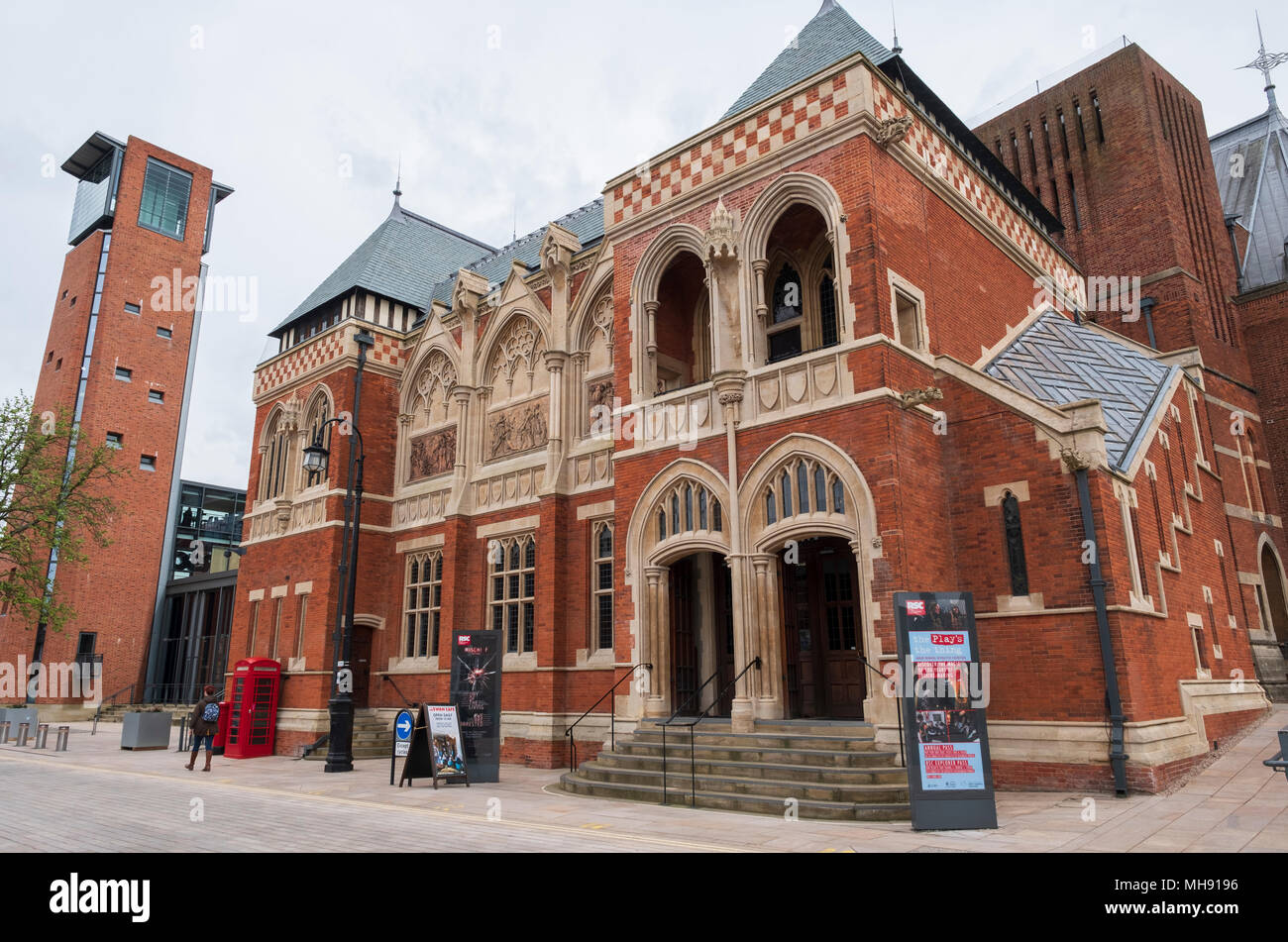 Exterior view of the famous Royal Shakespeare Theatre in Stratford upon Avon, Warwickshire, England. Stock Photo