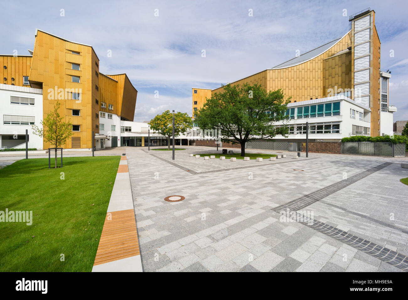 Berlin. Germany. Berlin Philharmonic Concert Hall (Philharmonie) designed by architect Hans Scharoun 1960 - 1963. Stock Photo