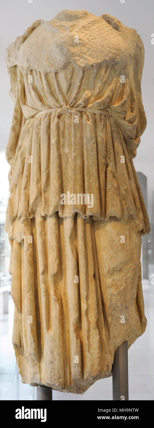 Fragment of a statue of the goddess Athena. Variation in marble of the