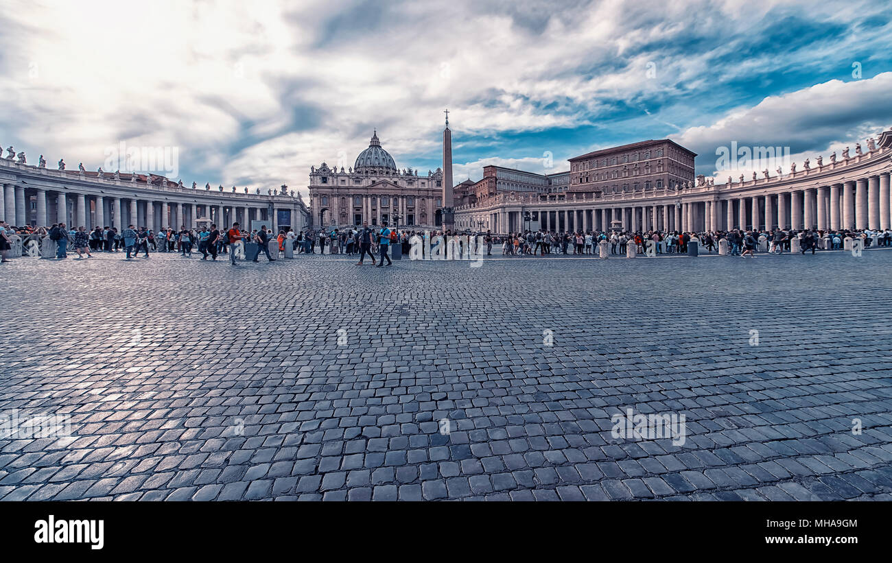 September 2018 - Vatican city - St. Peter's Square in Rome Stock Photo