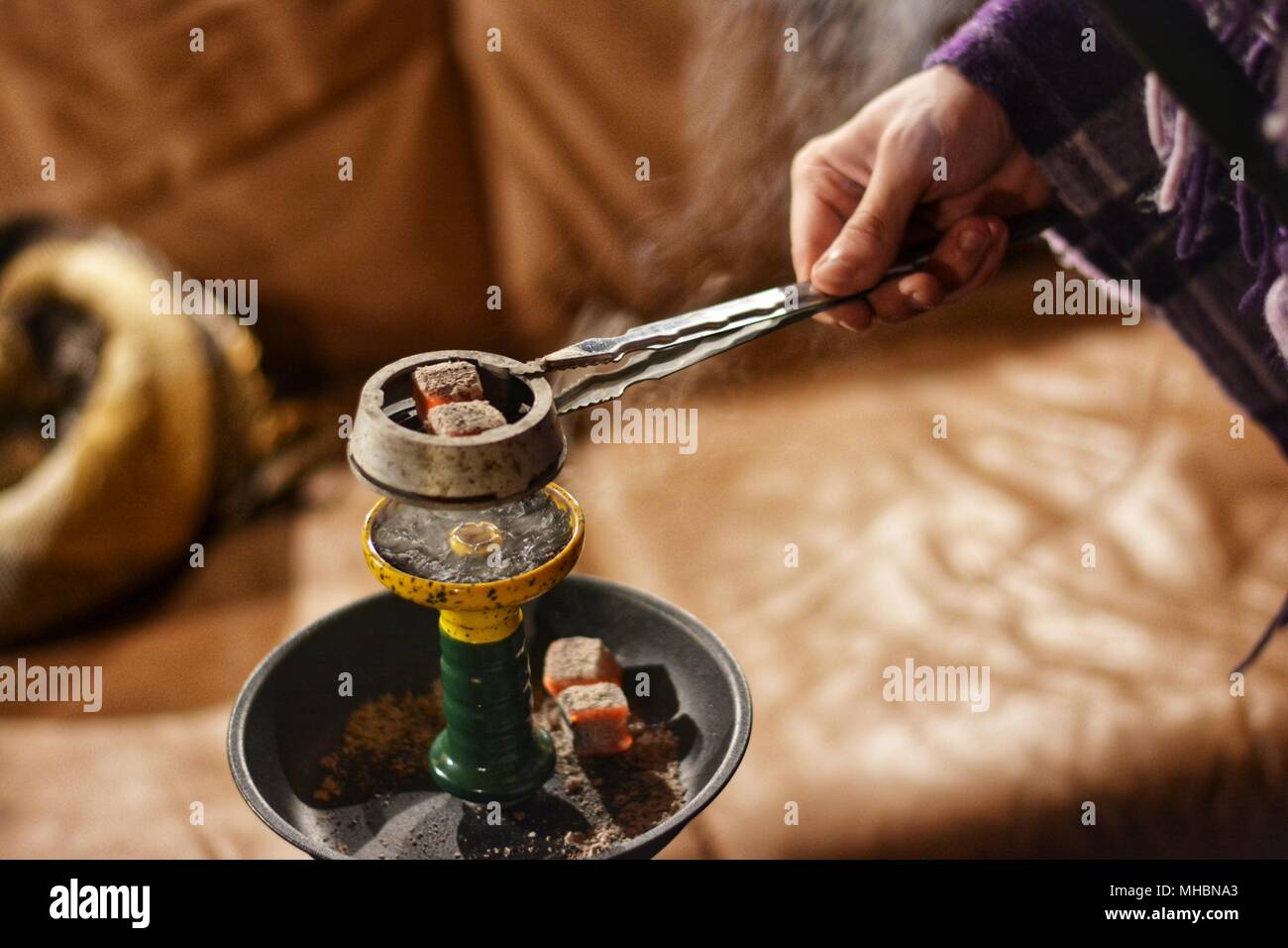 Hookah tobacco hires stock photography and images Alamy