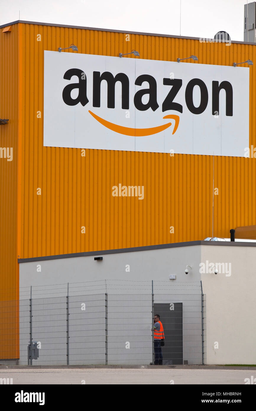 Amazon Logistics Centre DTM2, Dortmund, on the site of the former  Westfalenhütte, Ruhr area, North Rhine-Westphalia, Germany Stock Photo -  Alamy