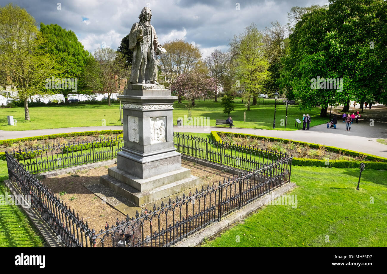 Statue of Isaac Watts in Watts Park also known as West Park in Southampton, Hampshire, UK Stock Photo