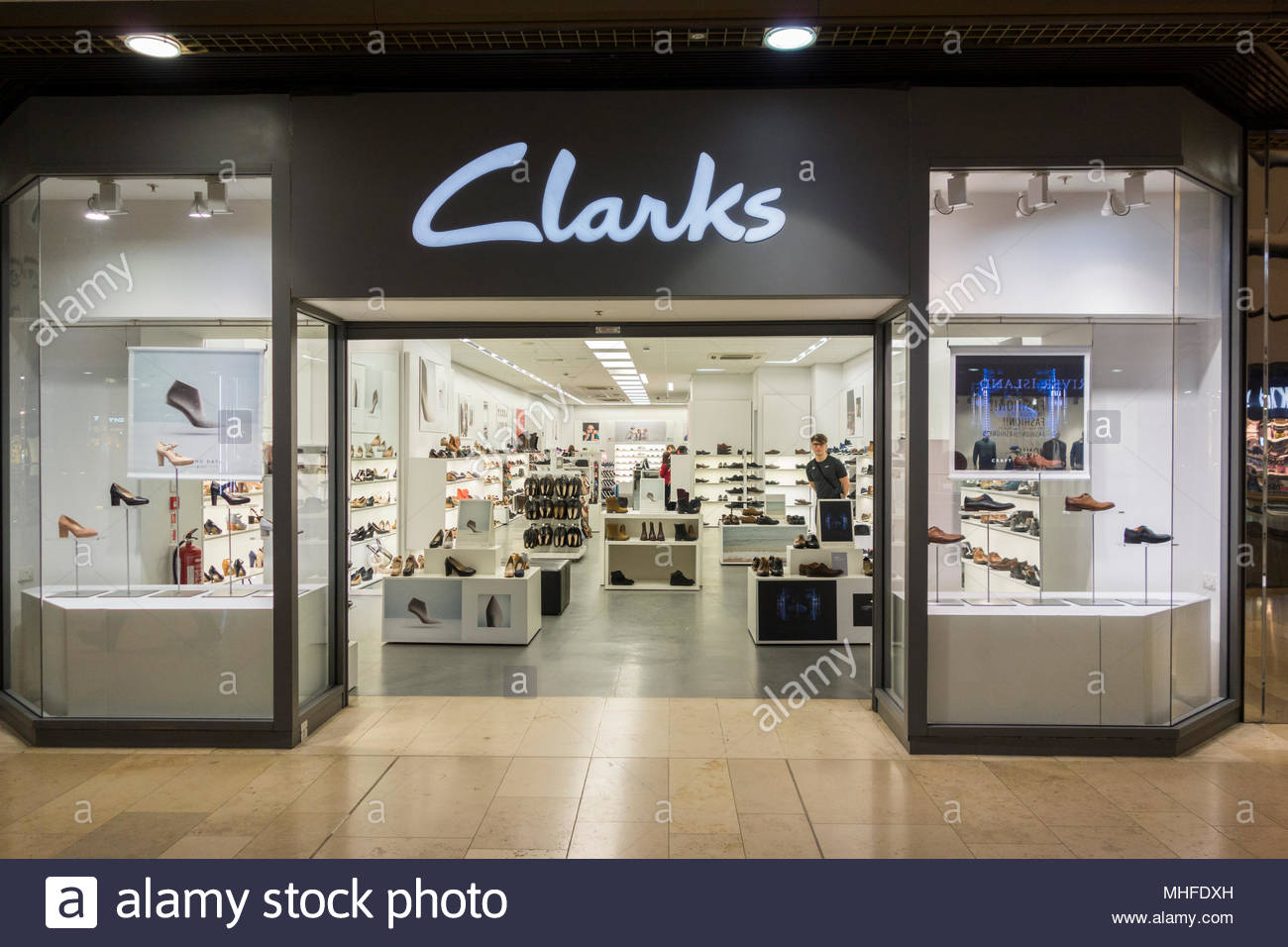 clarks shoe shop burton on trent