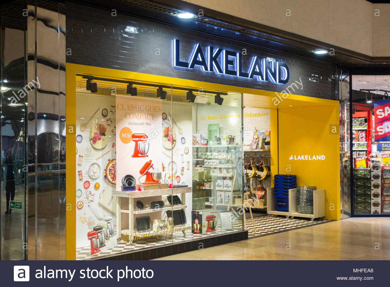 Queensgate Shopping Centre Stock Photos & Queensgate Shopping Centre