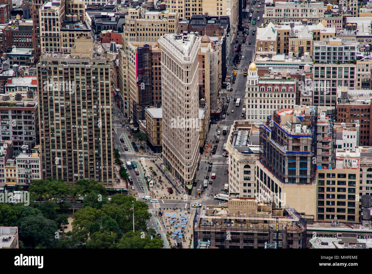 Clear and detailed view of one of the first and oldest skyscrapers in ...