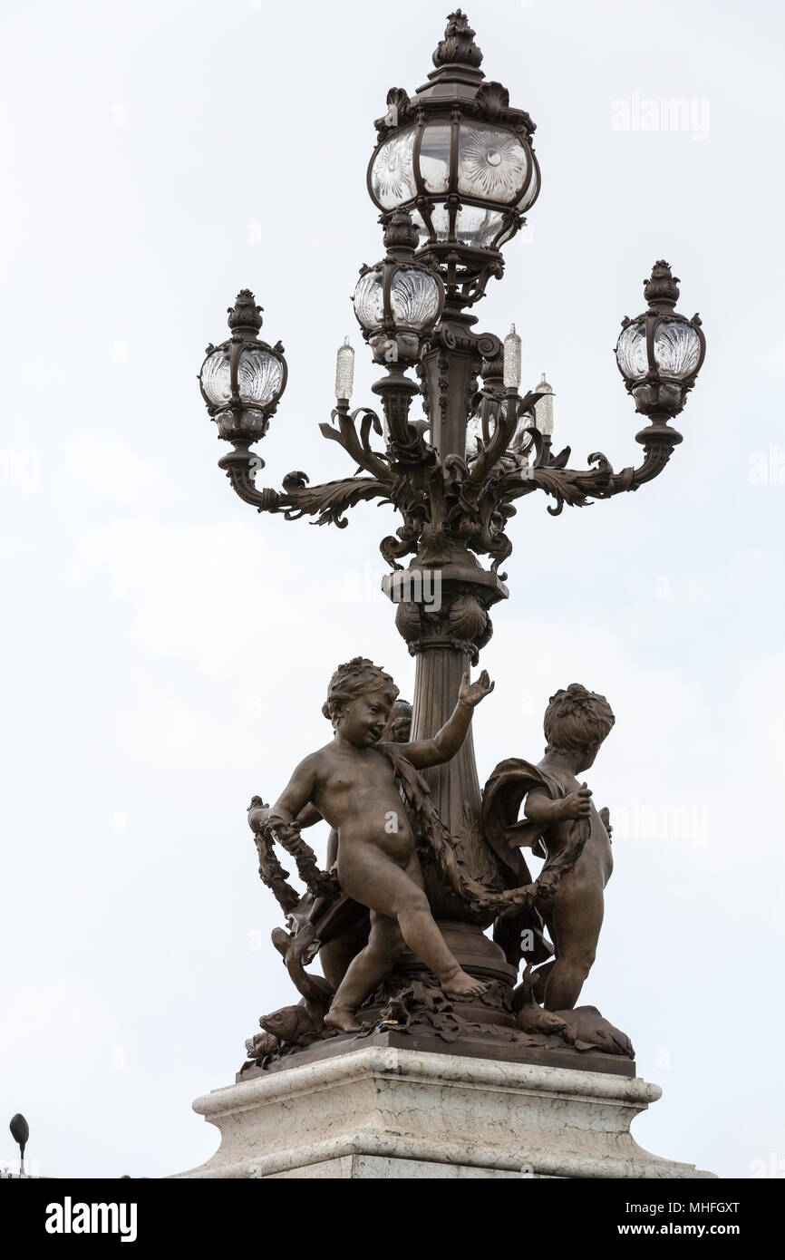 Street lantern on the Alexandre III Bridge in Paris, France Stock Photo ...