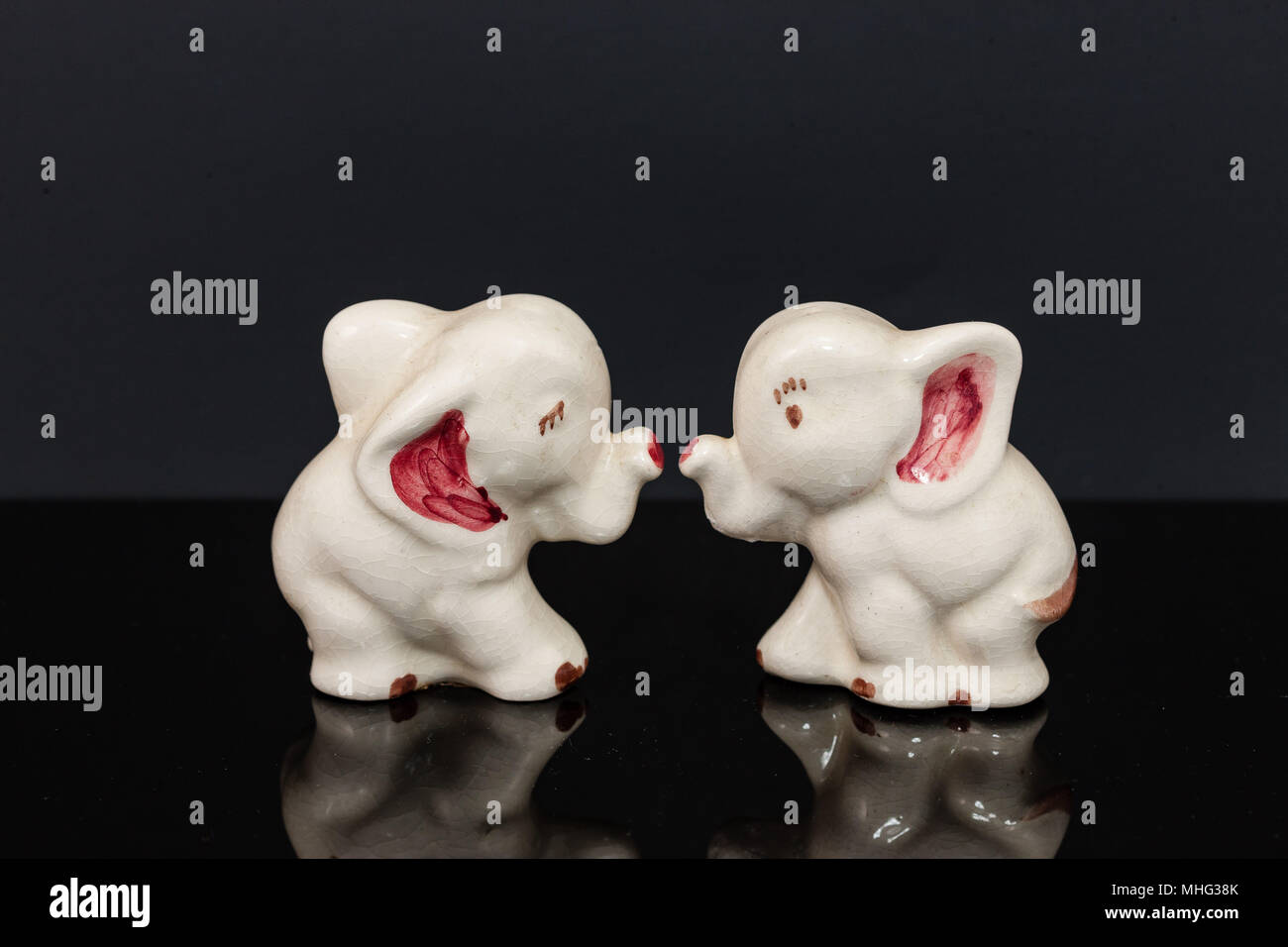 ceramic baby elephant salt and pepper shaker set Stock Photo Alamy