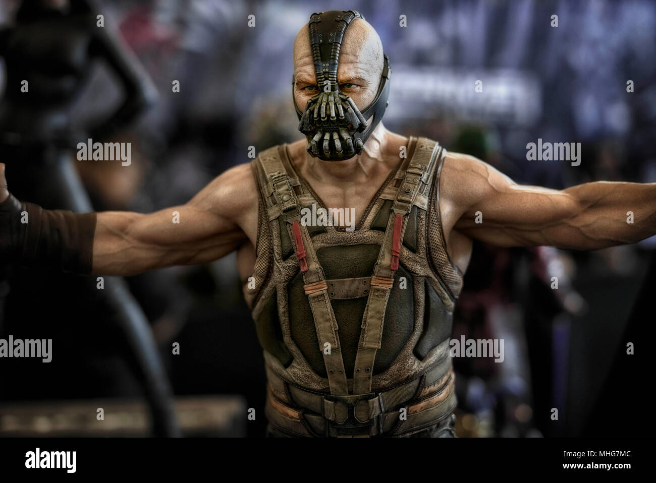 Bane Tom Hardy. Life-like figurine of Batman villain Bane played by Tom  Hardy at the Comic Con and Cosplay event, Bangkok Thailand Stock Photo -  Alamy