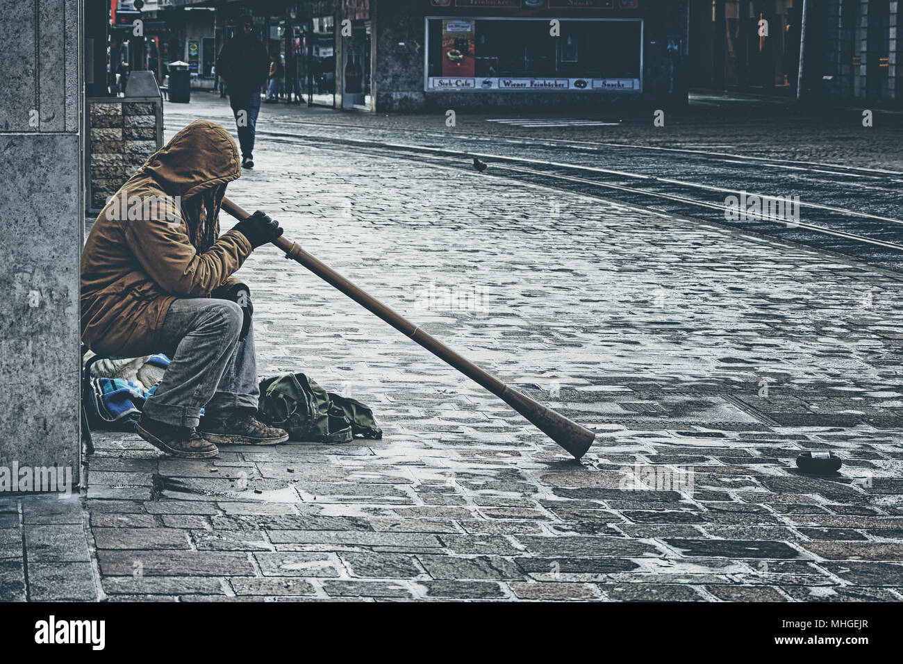 Free And Hanseatic City Of Hamburg Street Performance Freie Und Hansestadt Hamburg Strassenkunstler Stock Photo Alamy