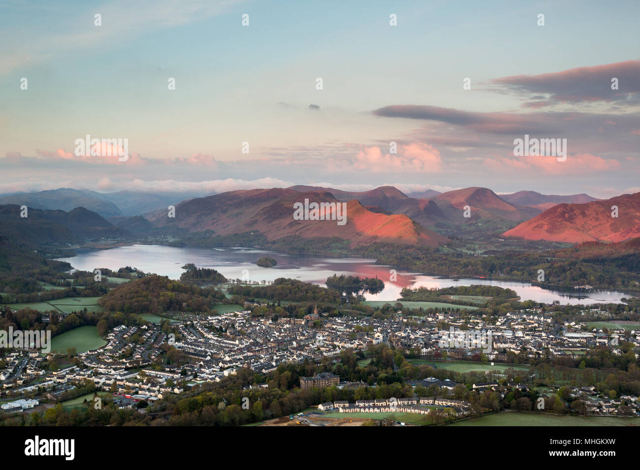Keswick, Cumbria. 01st May 2018. Sun rises on Mayday over Derwentwater in the Lake District, illuminating the surrounding fells. Credit: Andrew Plummer/Alamy Live News Stock Photo