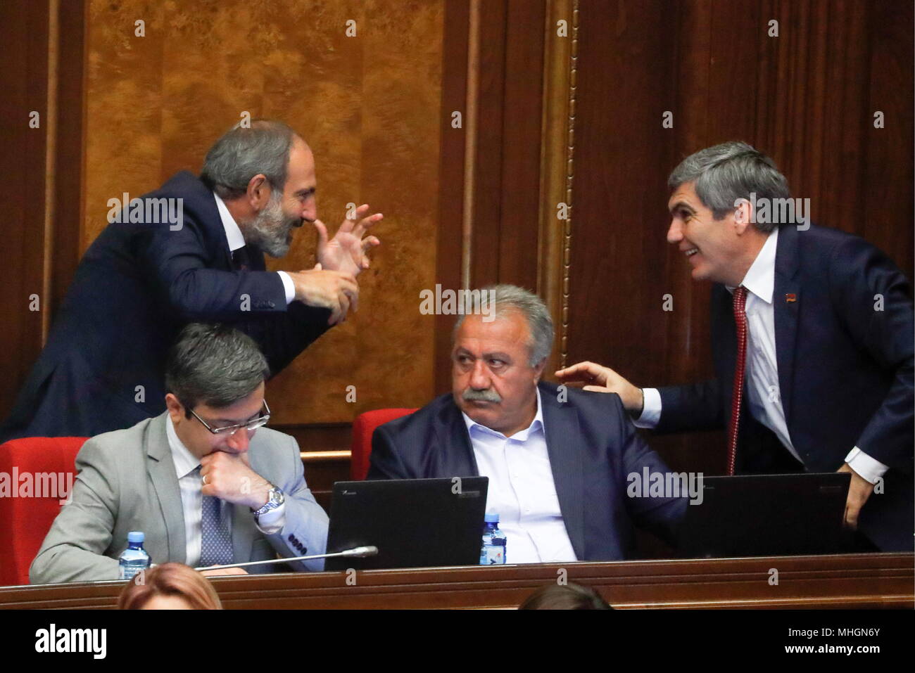 armenian parliament 2018 pashinyan ile ilgili gÃ¶rsel sonucu