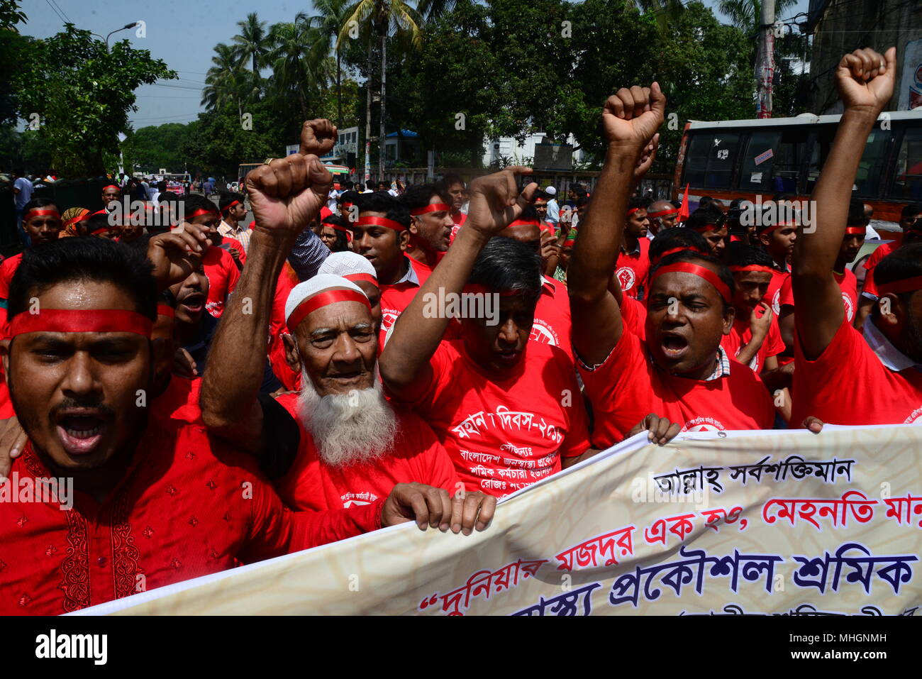 Bangladeshi garment workers and other labor organization members take part in a rally to mark May Day, International Workers' Day in Dhaka, Bangladesh. On May 01, 2018 Credit: Mamunur Rashid/Alamy Live News Stock Photo