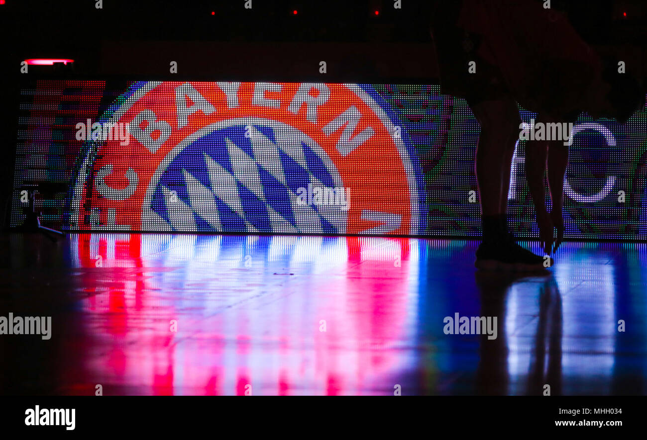 48+ Fc Bayern München Logo Schwarz Gif
