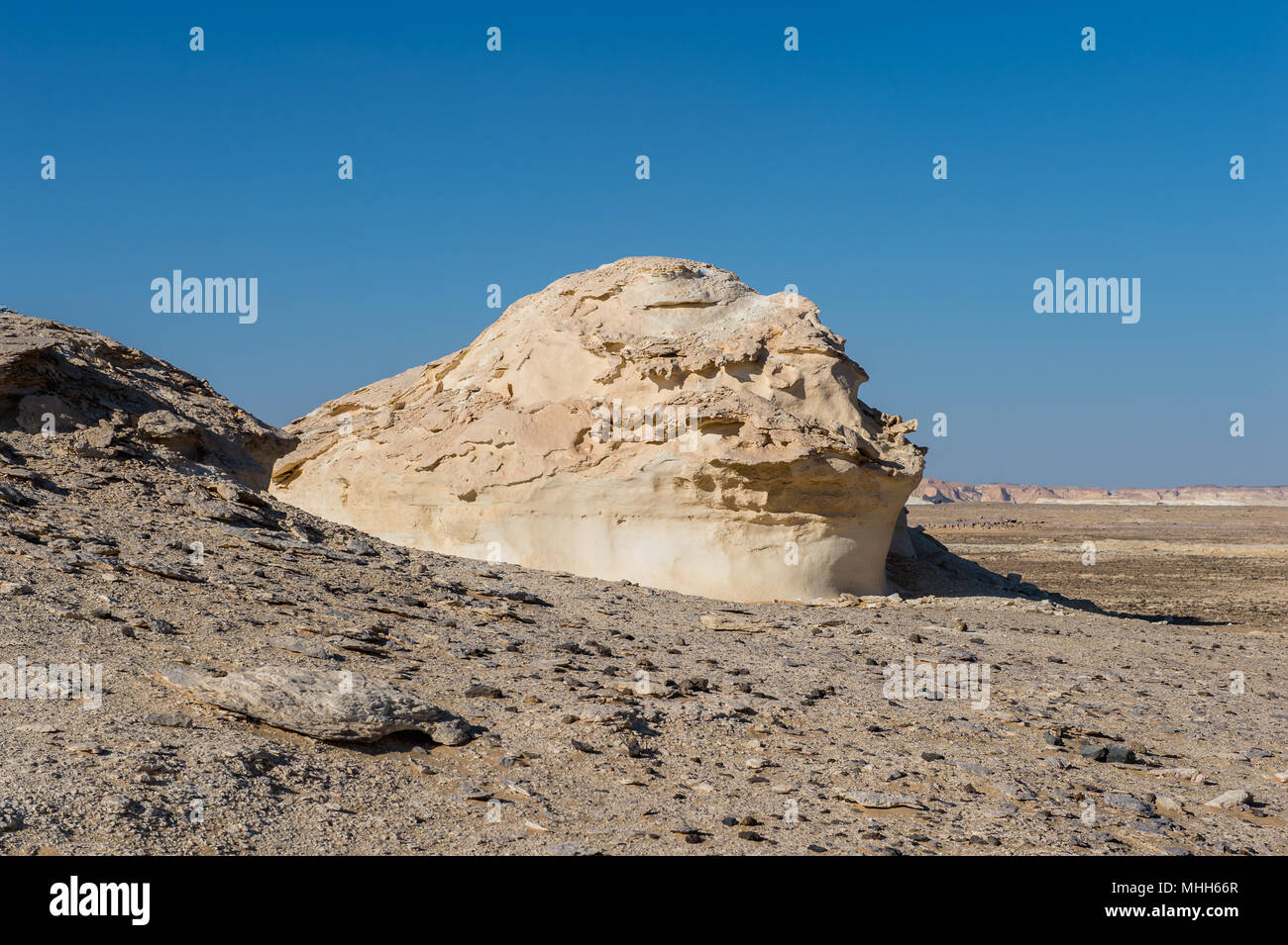 Rock formations at the Western White Desert National Park of Egypt ...